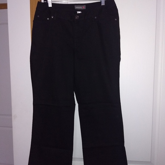 Black Venezia (from Lane Bryant) black boot cut jeans 32x29 NWOT - Picture 3 of 4